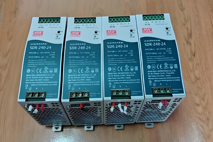 明緯導軌式電源精準適配滿足多樣工業(yè)需求