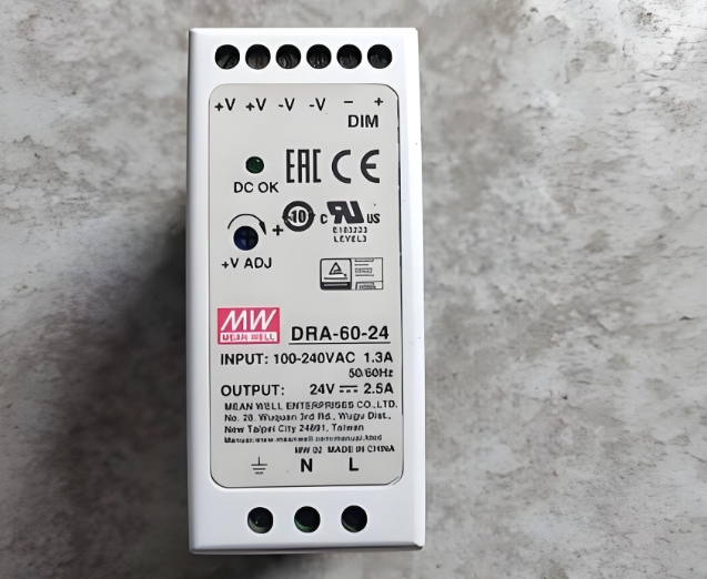 創(chuàng)新設(shè)計明緯導軌電源為工業(yè)設(shè)備注入新活力